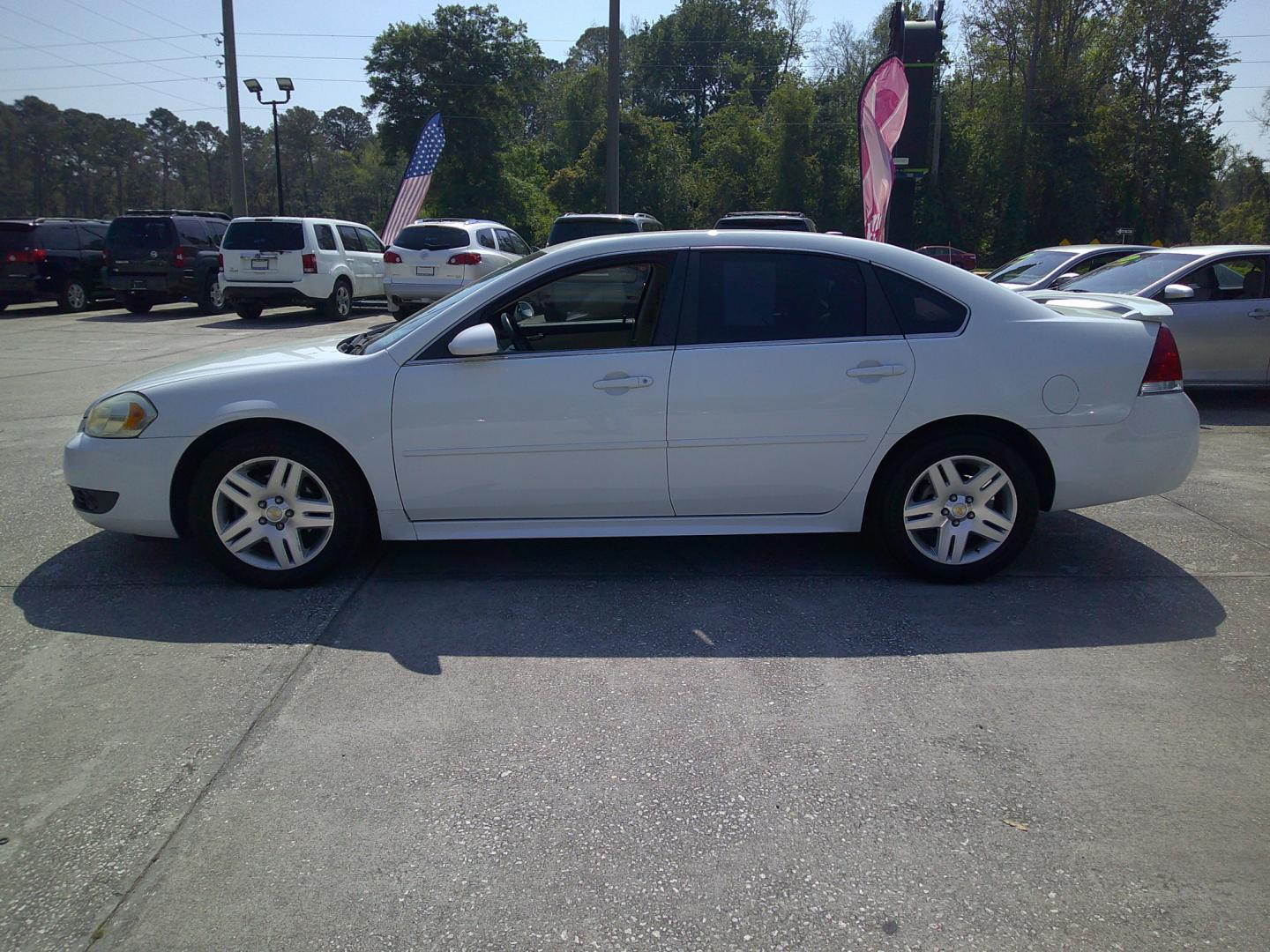 2011 WHITE CHEVROLET IMPALA LT (FLEET) (2G1WG5EK8B1) , located at 1200 Cassat Avenue, Jacksonville, FL, 32205, (904) 695-1885, 30.302404, -81.731033 - Photo#4